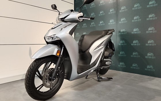 Gebrauchtmotorrad Honda SH125 - Bild 4