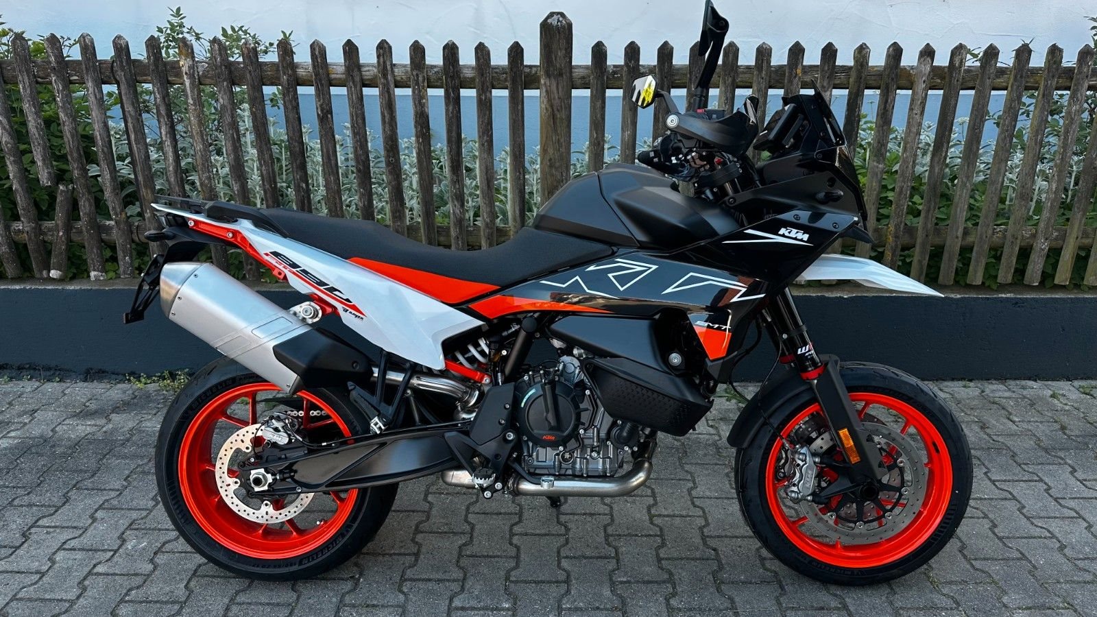KTM 890 SMT