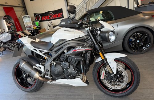 Gebrauchtmotorrad Triumph Speed Triple RS