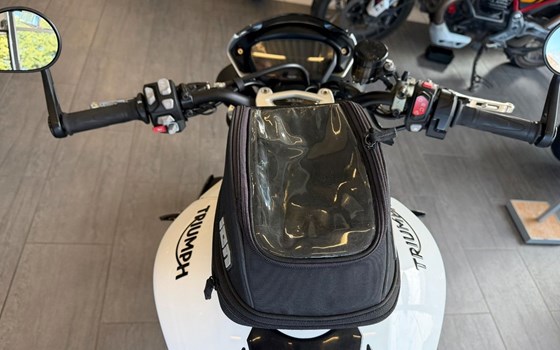 Gebrauchtmotorrad Triumph Speed Triple RS - Bild 12