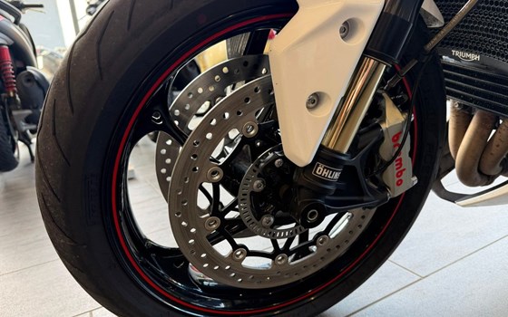 Gebrauchtmotorrad Triumph Speed Triple RS - Bild 8
