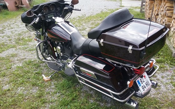 Gebrauchtmotorrad Harley-Davidson Electra Glide Classic FLHTC - Bild 3