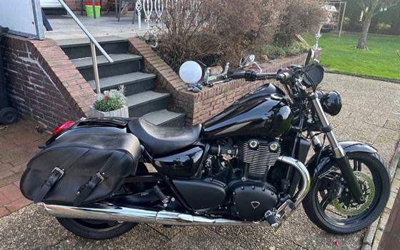 Gebrauchtmotorrad Triumph Thunderbird Storm - Bild 11
