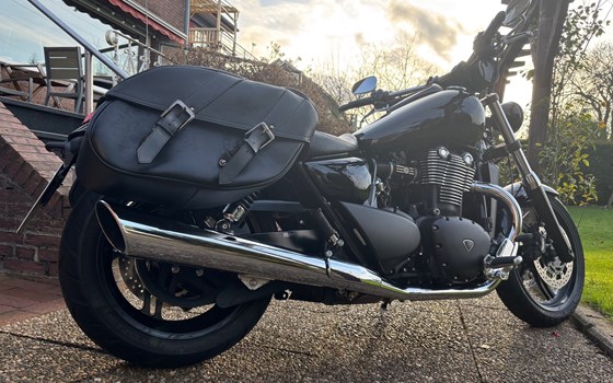 Gebrauchtmotorrad Triumph Thunderbird Storm - Bild 14