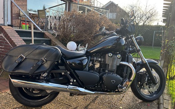 Gebrauchtmotorrad Triumph Thunderbird Storm - Bild 5
