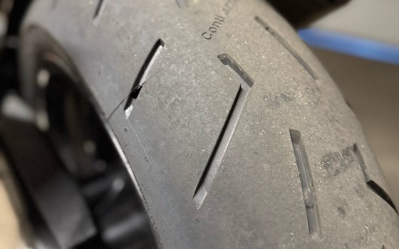 Gebrauchtmotorrad KTM 1190 RC8 R - Bild 11