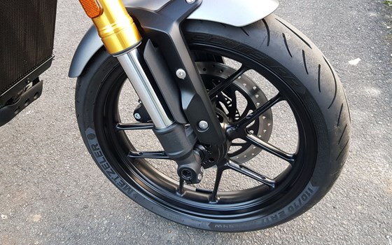 Gebrauchtmotorrad Triumph Speed 400 - Bild 7