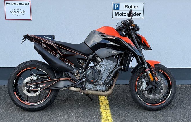 KTM 890 Duke L