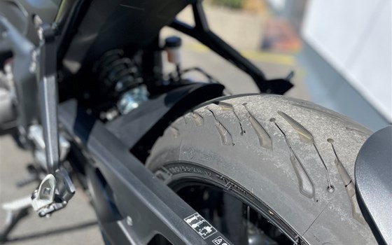 Gebrauchtmotorrad Triumph Trident 660 - Bild 4