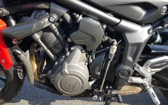 Gebrauchtmotorrad Triumph Trident 660 - Bild 7