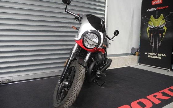 Gebrauchtmotorrad Moto Guzzi V7 Stone Corsa - Bild 3