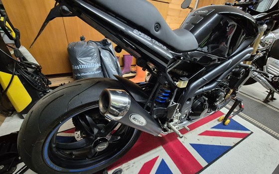 Gebrauchtmotorrad Triumph Speed Triple 1050 - Bild 4