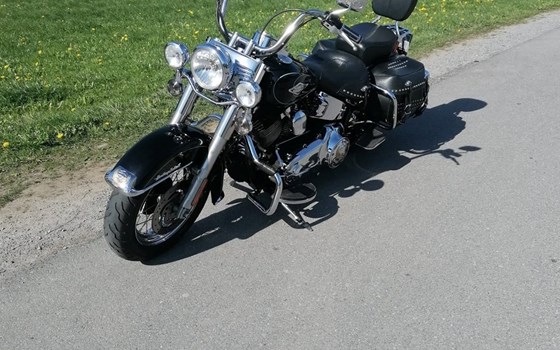 Gebrauchtmotorrad Harley-Davidson Softail Heritage Classic FLSTC - Bild 2