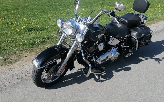 Gebrauchtmotorrad Harley-Davidson Softail Heritage Classic FLSTC - Bild 8