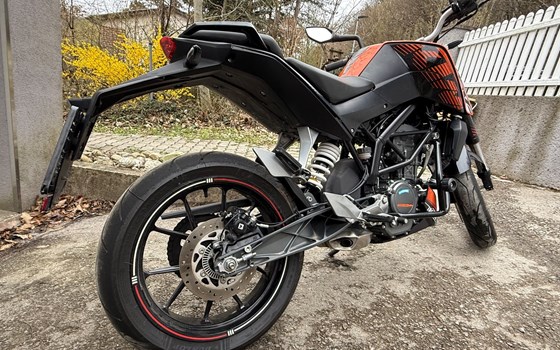 Gebrauchtmotorrad KTM 125 Duke - Bild 13