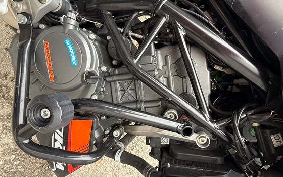 Gebrauchtmotorrad KTM 125 Duke - Bild 8