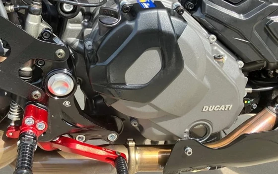 Gebrauchtmotorrad Ducati Monster + - Bild 3