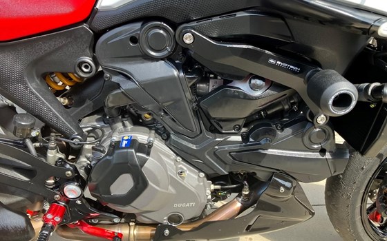 Gebrauchtmotorrad Ducati Monster + - Bild 4