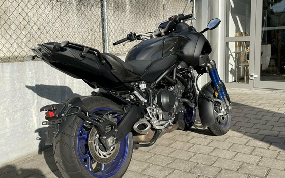 Gebrauchtmotorrad Yamaha Niken - Bild 3