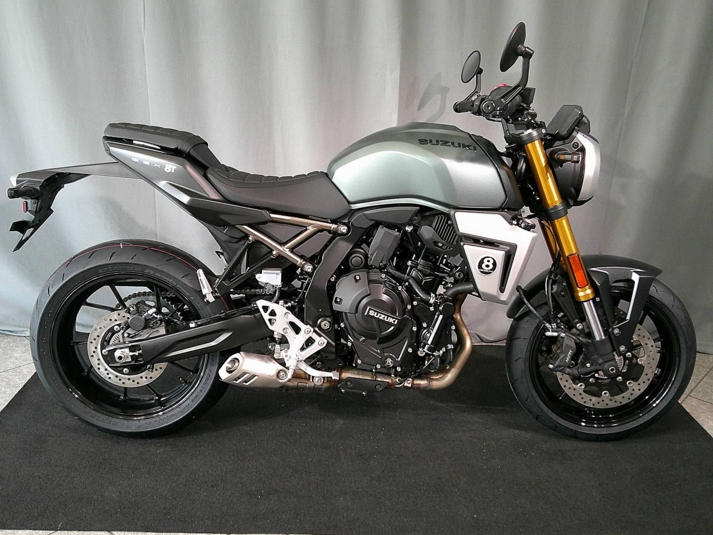 Suzuki GSX-8T