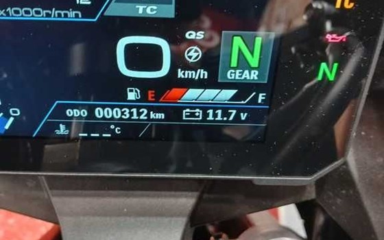 Gebrauchtmotorrad Suzuki GSX-8R - Bild 10