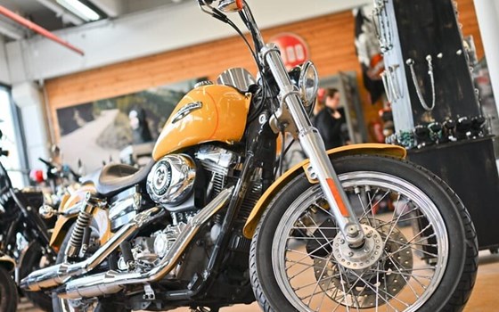 Gebrauchtmotorrad Harley-Davidson Dyna Super Glide Custom FXDC - Bild 10