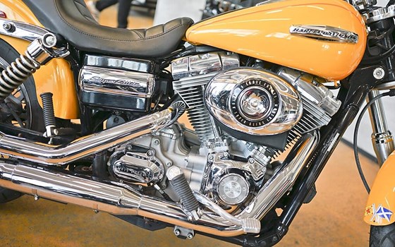 Gebrauchtmotorrad Harley-Davidson Dyna Super Glide Custom FXDC - Bild 3