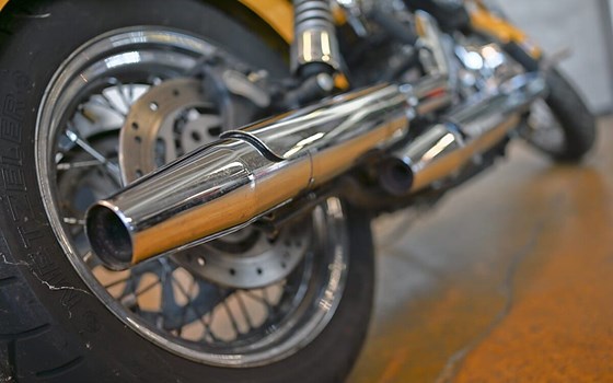 Gebrauchtmotorrad Harley-Davidson Dyna Super Glide Custom FXDC - Bild 8