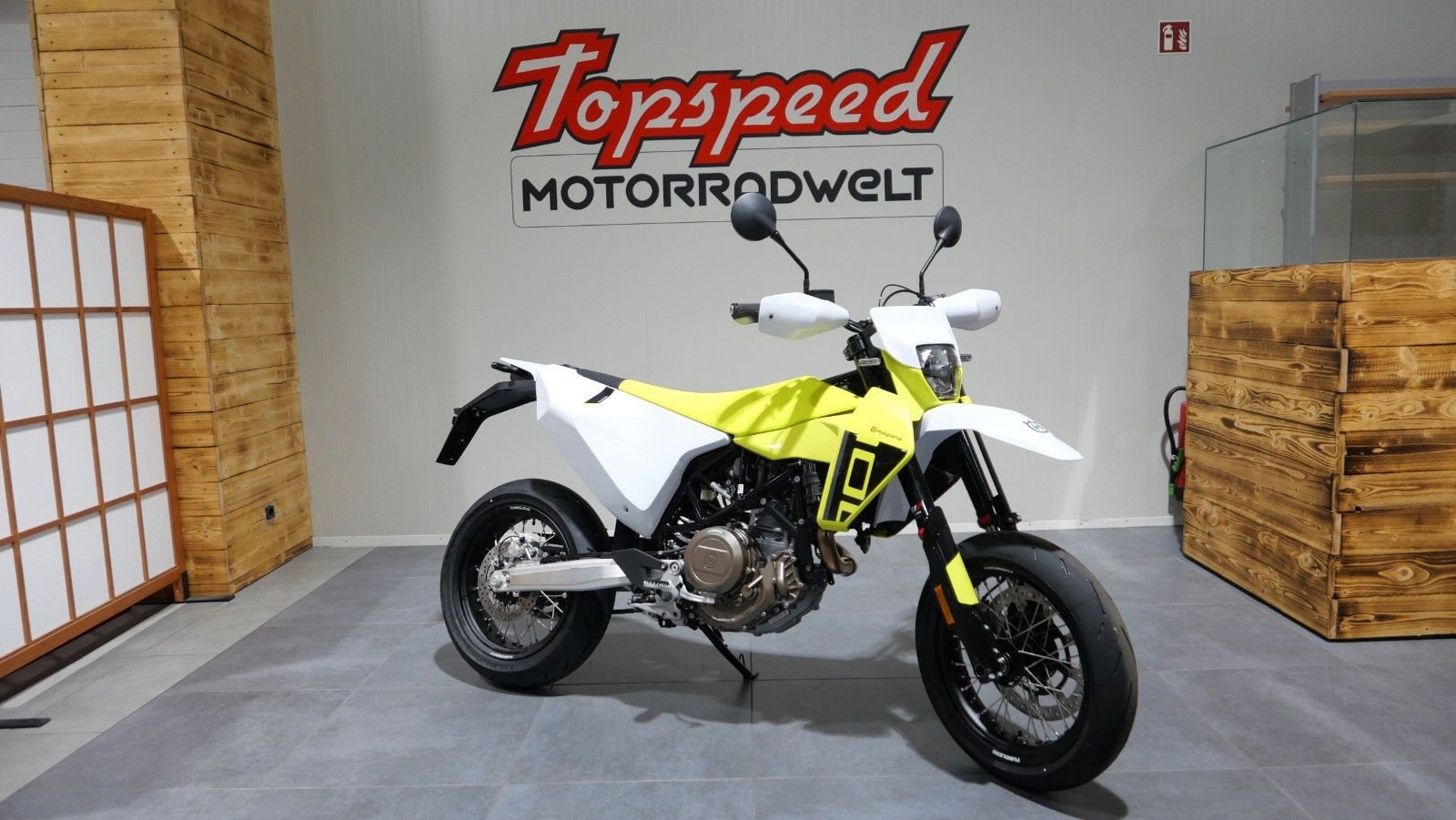 Husqvarna 701 Supermoto 