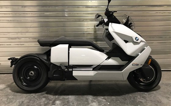 Gebrauchtmotorrad BMW CE 04 - Bild 1