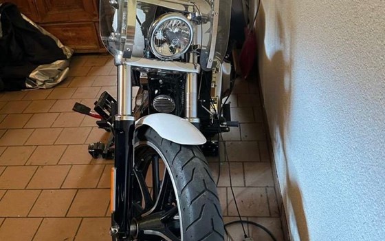 Gebrauchtmotorrad Harley-Davidson Softail Breakout FXSB - Bild 1