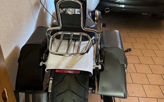 Gebrauchtmotorrad Harley-Davidson Softail Breakout FXSB - Bild 3