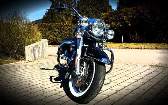 Gebrauchtmotorrad Harley-Davidson Road King Classic FLHRC - Bild 4