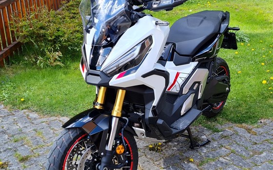 Gebrauchtmotorrad Honda X-ADV Special Edition - Bild 2