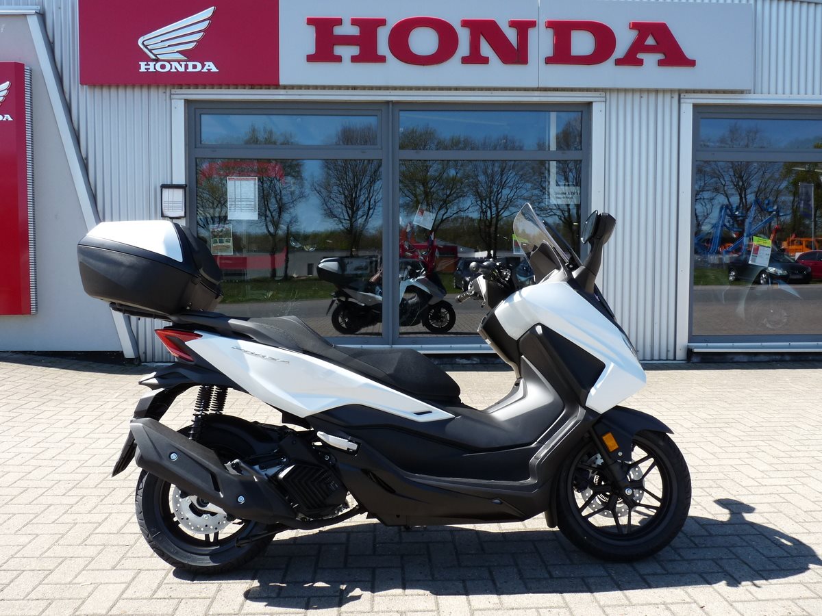 Honda Forza 125