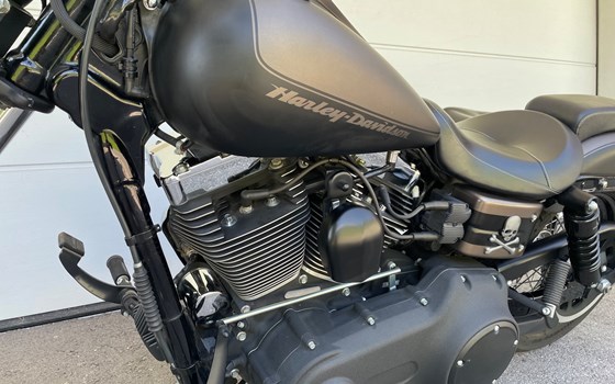 Gebrauchtmotorrad Harley-Davidson Dyna Wide Glide FXDWG - Bild 5