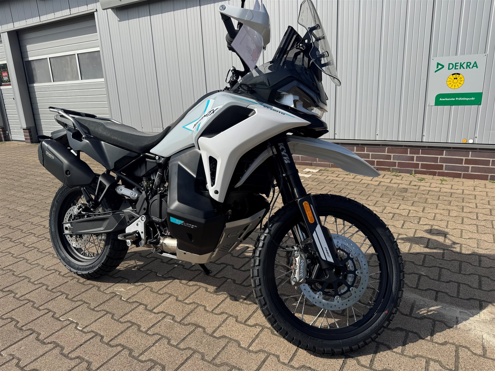 CFMOTO 1000MT-X 