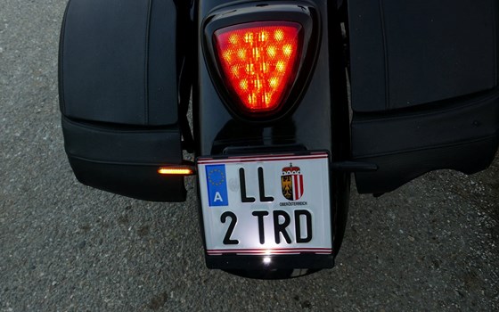 Gebrauchtmotorrad Suzuki Intruder VL 1500 LC - Bild 3