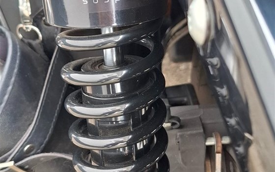 Gebrauchtmotorrad Harley-Davidson Sportster XL 883 N Iron - Bild 3