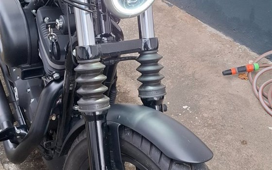 Gebrauchtmotorrad Harley-Davidson Sportster XL 883 N Iron - Bild 6