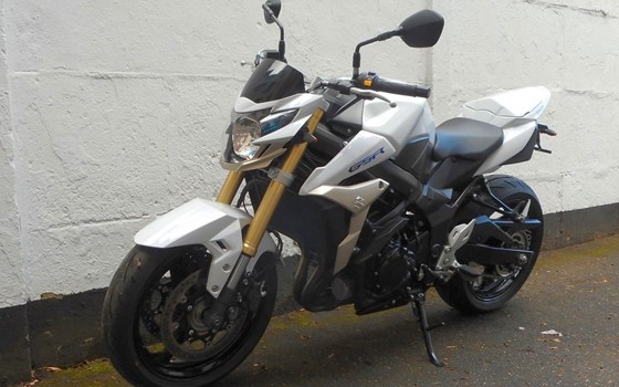 Gebrauchtmotorrad Suzuki GSR 750 - Bild 4
