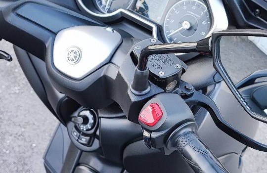 Gebrauchtmotorrad Yamaha XMAX 400 - Bild 2