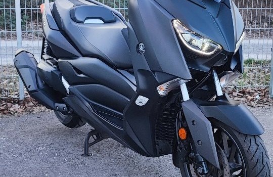 Gebrauchtmotorrad Yamaha XMAX 400 - Bild 1