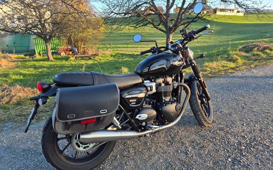 Motorrad Occasion Triumph Street Twin - Bild 2