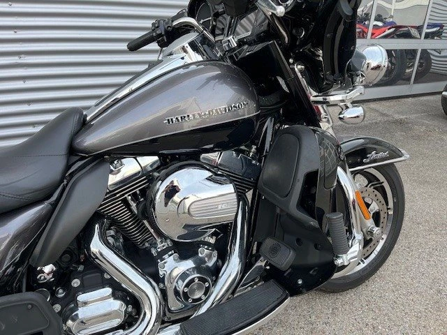 Harley-Davidson FLHTK Electra Glide Ultra Limited (Charcoal Pearl/Vivid Black) - Bild 3