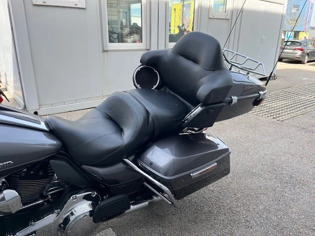 Harley-Davidson FLHTK Electra Glide Ultra Limited (Charcoal Pearl/Vivid Black) - Bild 9