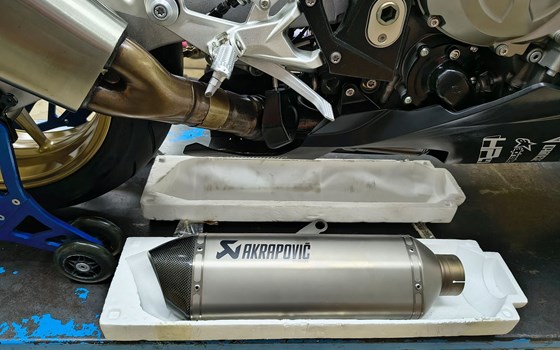 Gebrauchtmotorrad BMW S 1000 RR - Bild 13