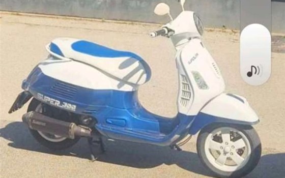 Gebrauchtmotorrad Vespa GTS 300 Super - Bild 2