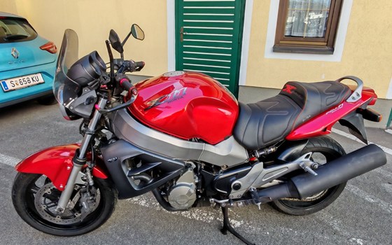 Gebrauchtmotorrad Honda X11 - Bild 1