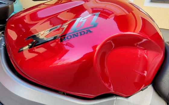 Gebrauchtmotorrad Honda X11 - Bild 4